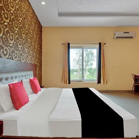 Capital O 40833 Maharaja Hotel & Restaurant Kashipur Zewnętrze zdjęcie