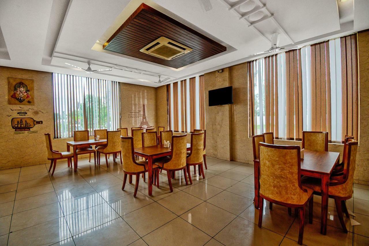 Capital O 40833 Maharaja Hotel & Restaurant Kashipur Zewnętrze zdjęcie