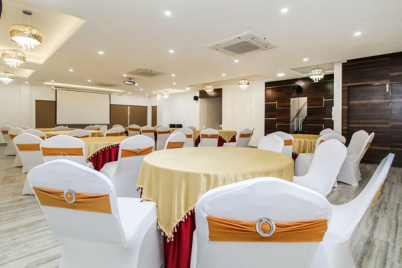 Capital O 40833 Maharaja Hotel & Restaurant Kashipur Zewnętrze zdjęcie