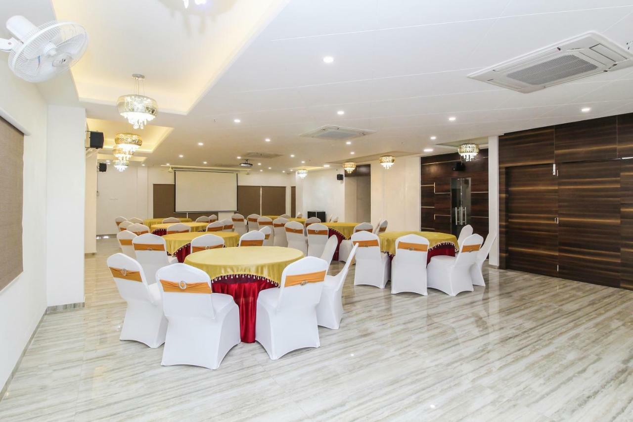 Capital O 40833 Maharaja Hotel & Restaurant Kashipur Zewnętrze zdjęcie